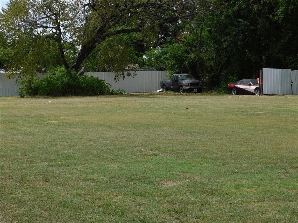 0.47 acres in Dallas County - photo 7