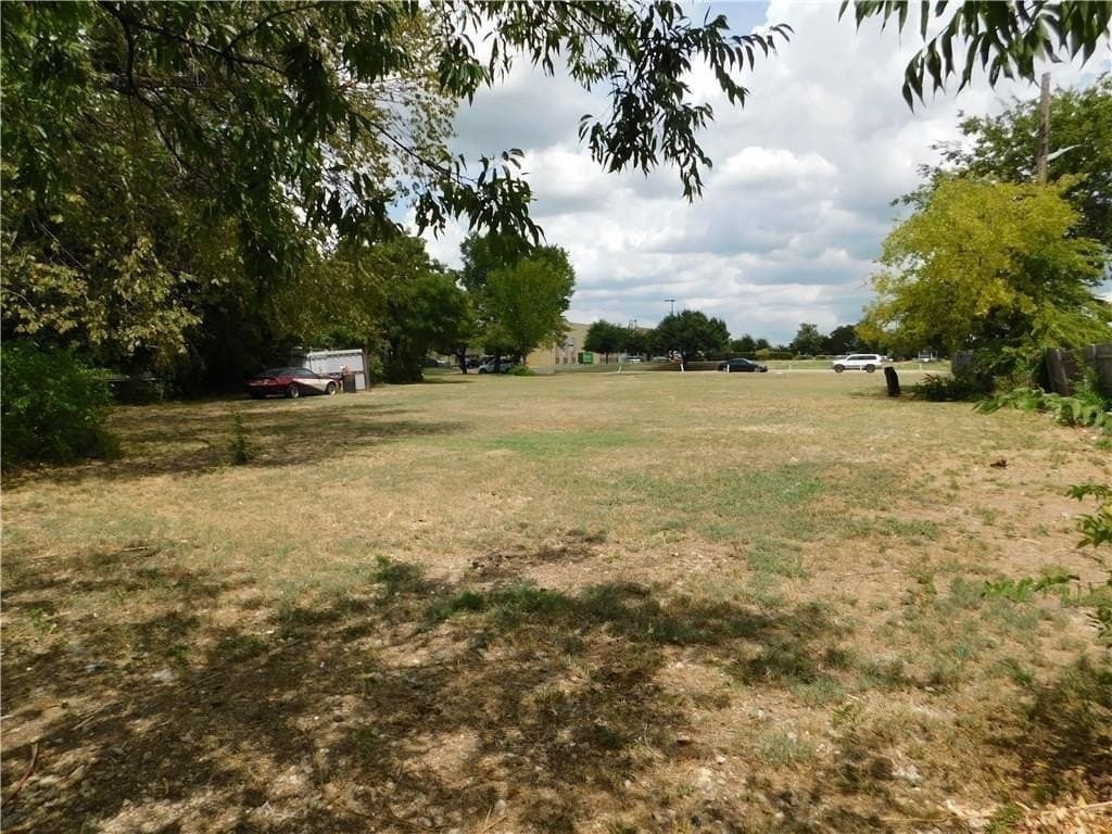 0.47 acres in Dallas County - photo 10