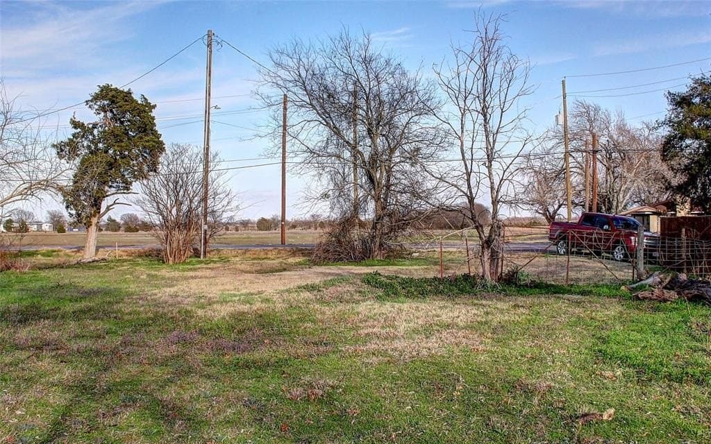 0.5 acres in Collin County - photo 3