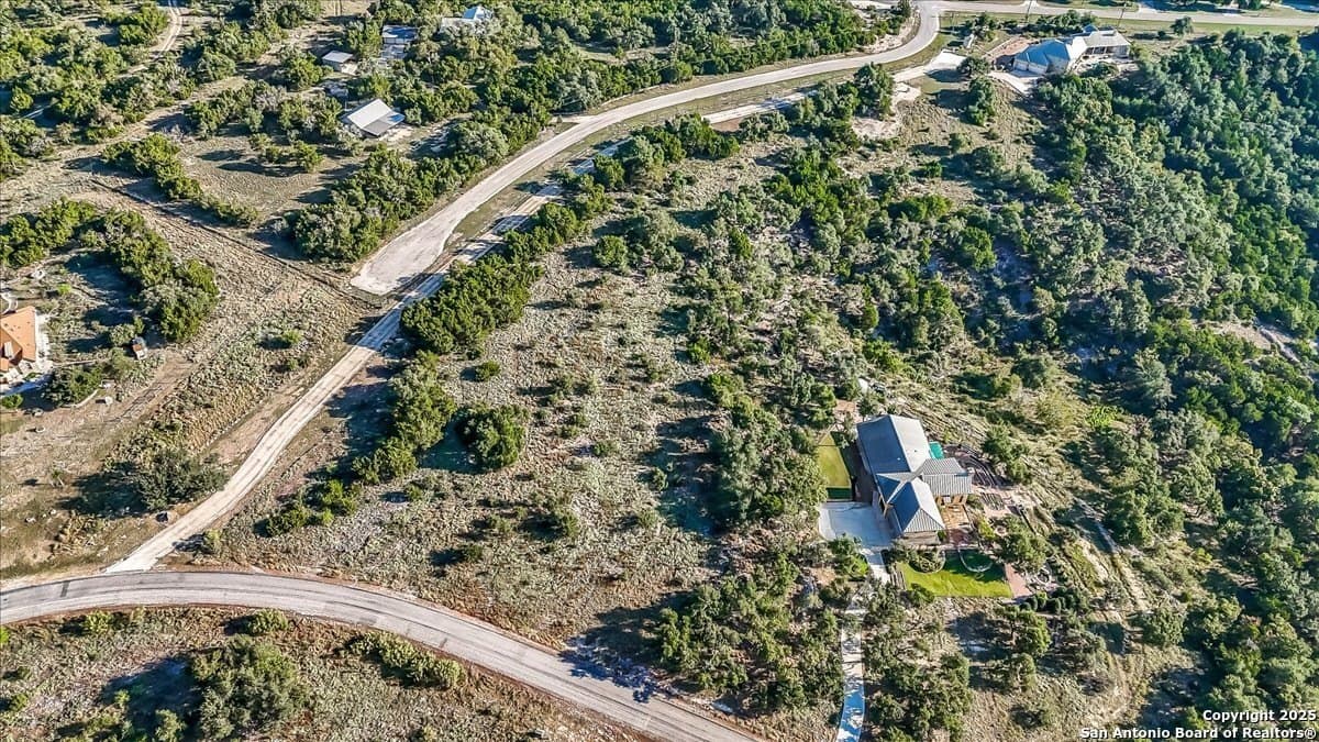 5.01 acres in Comal County - photo 2