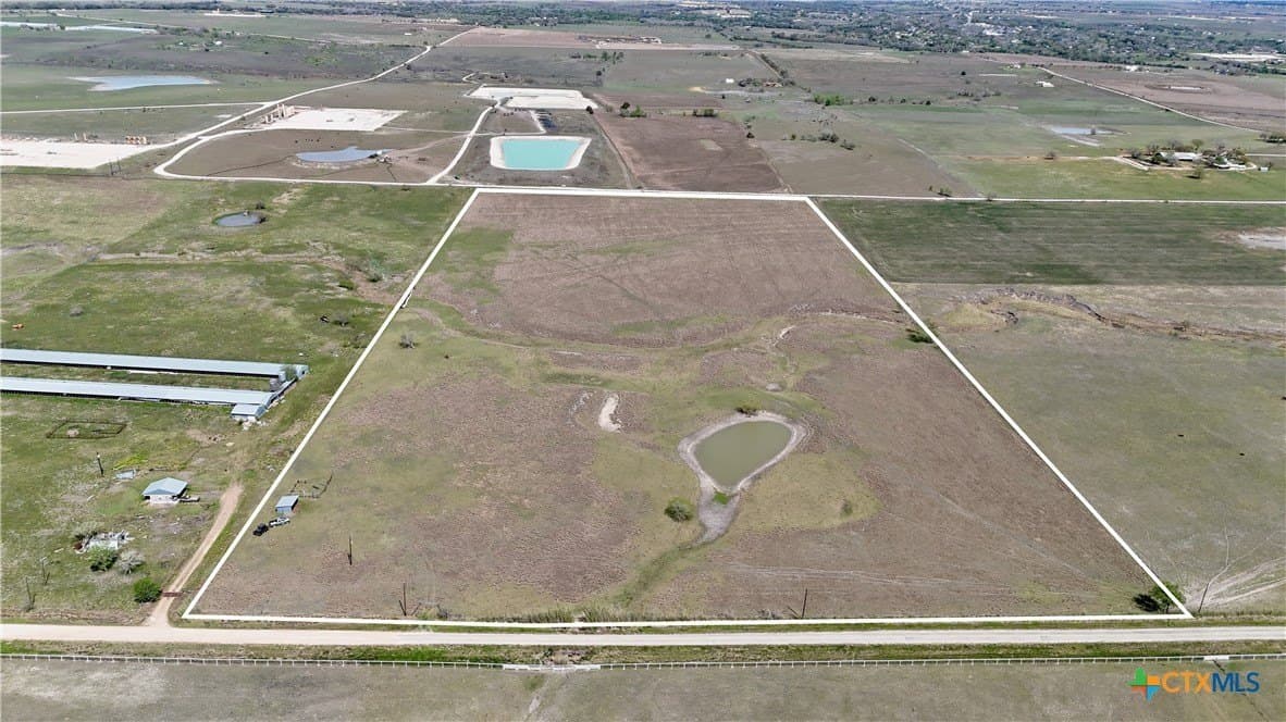 35.15 acres in Lavaca County - photo 2