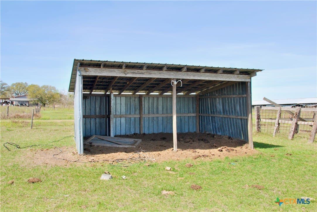 35.15 acres in Lavaca County - photo 8