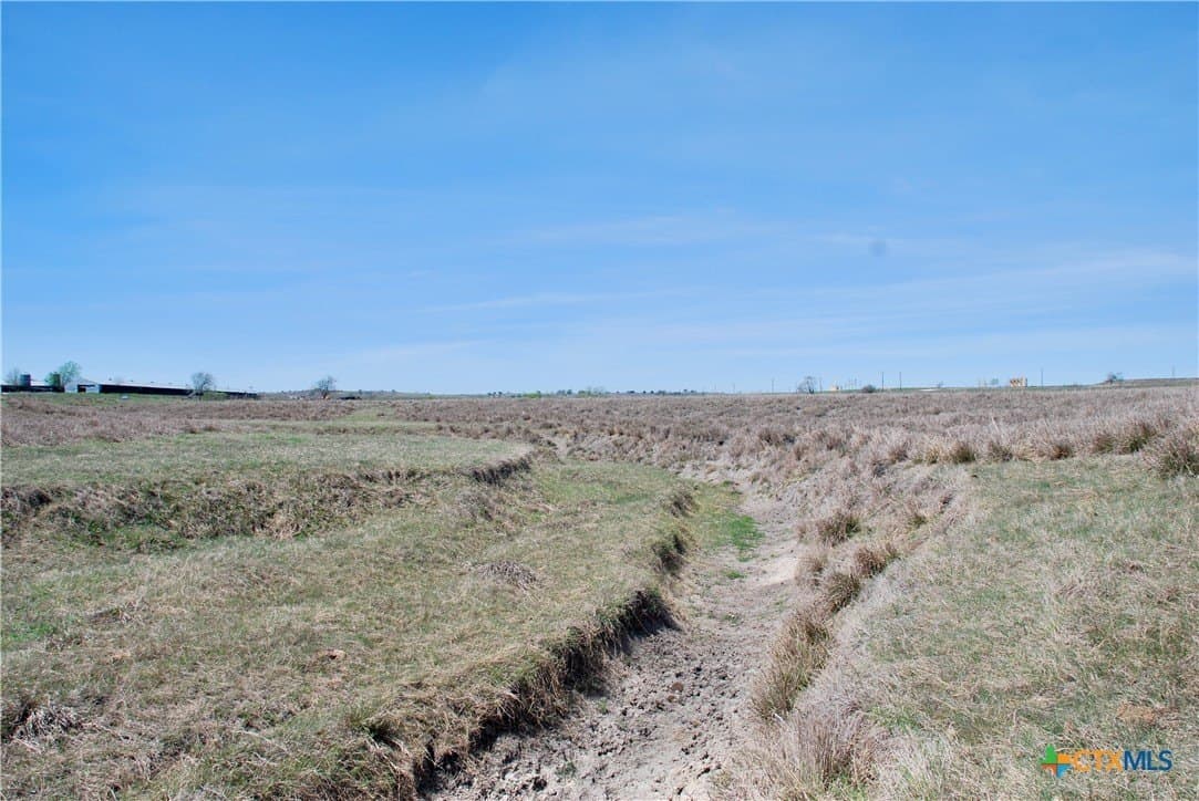 35.15 acres in Lavaca County - photo 13