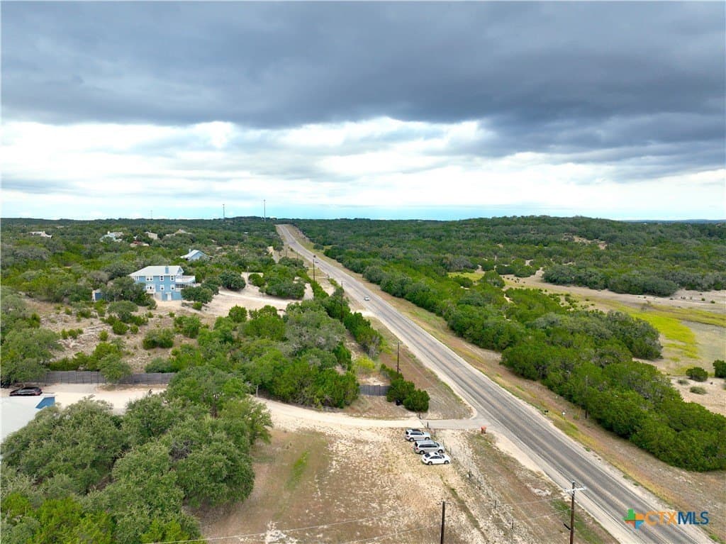 0.99 acres in Comal County - photo 3