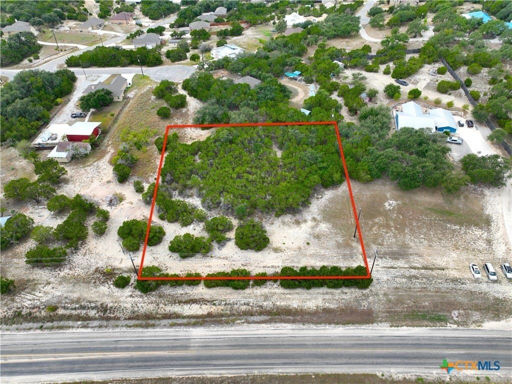 2085 Fm 484 lot: 261-R