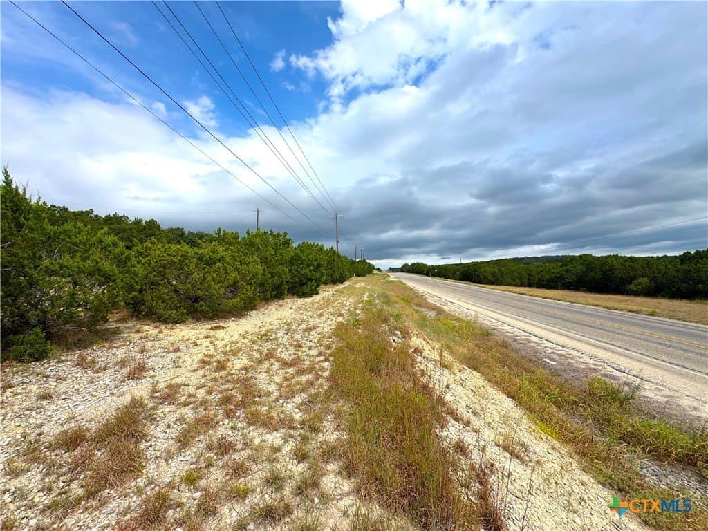 0.99 acres in Comal County - photo 16
