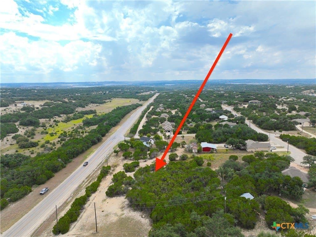 0.99 acres in Comal County - photo 2
