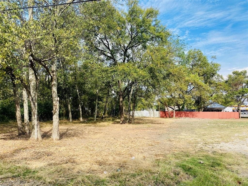 0.26 acres in Hill County - photo 3