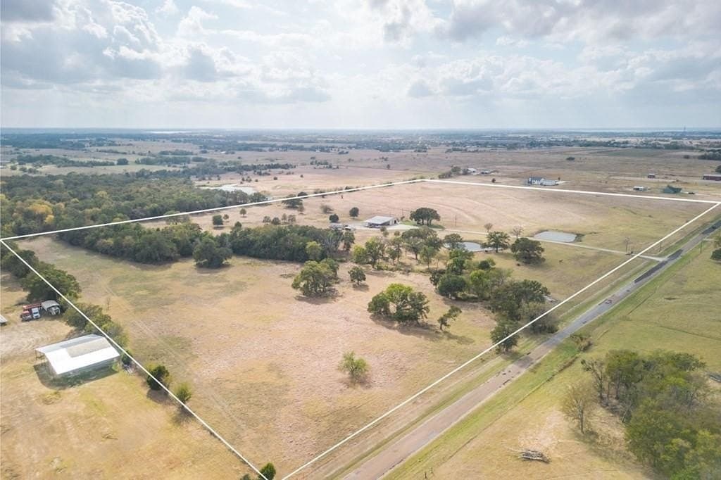 57.51 acres in Van Zandt County - photo 2