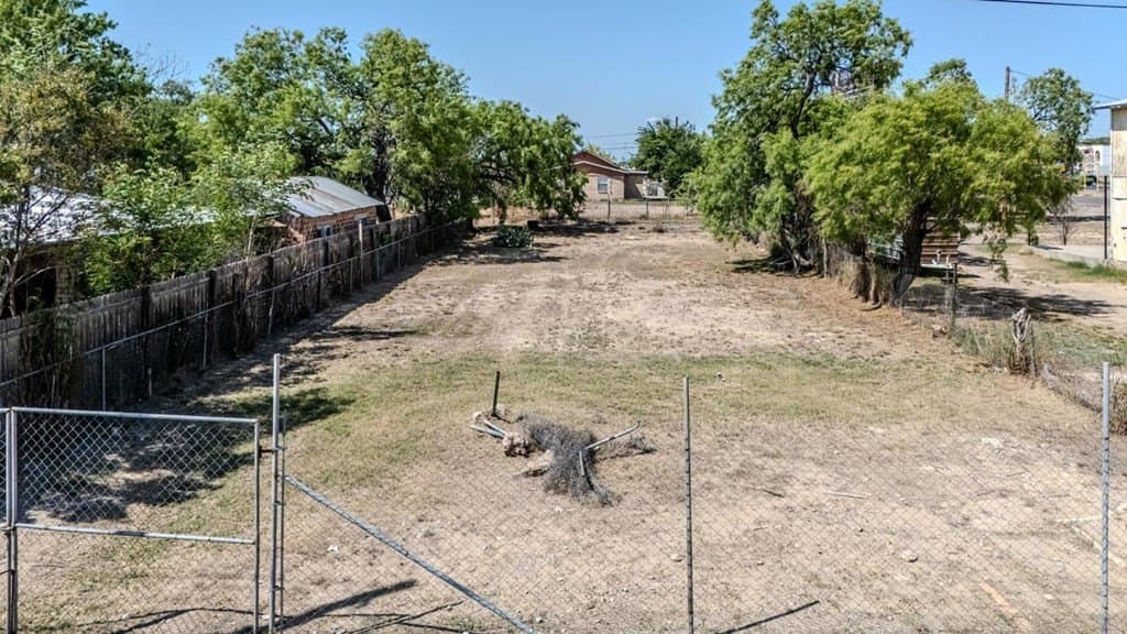 0.16 acres in Maverick County - photo 3