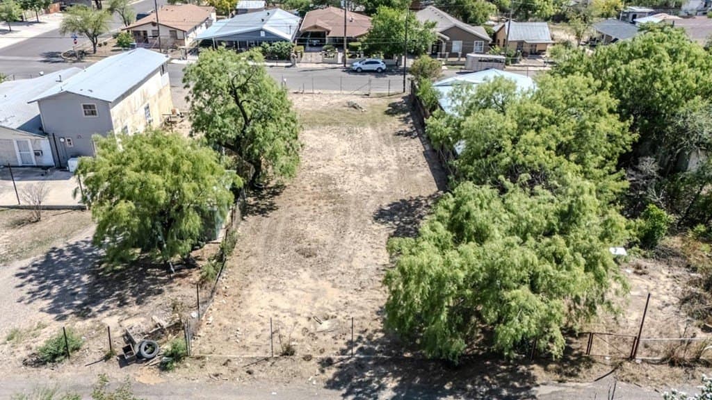 0.16 acres in Maverick County - photo 9