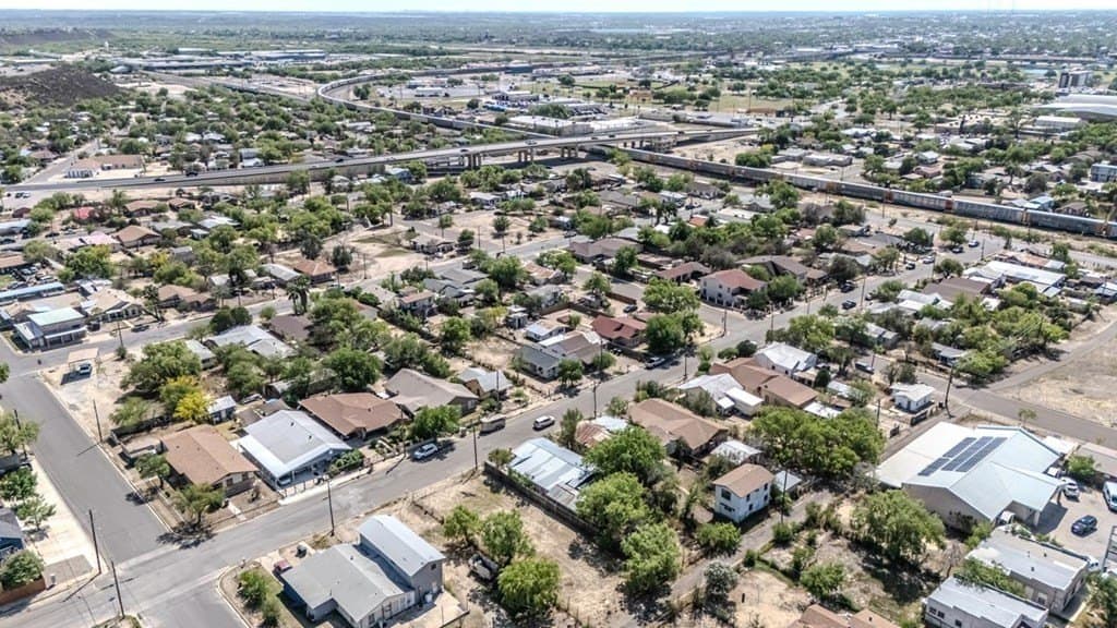 0.16 acres in Maverick County - photo 14