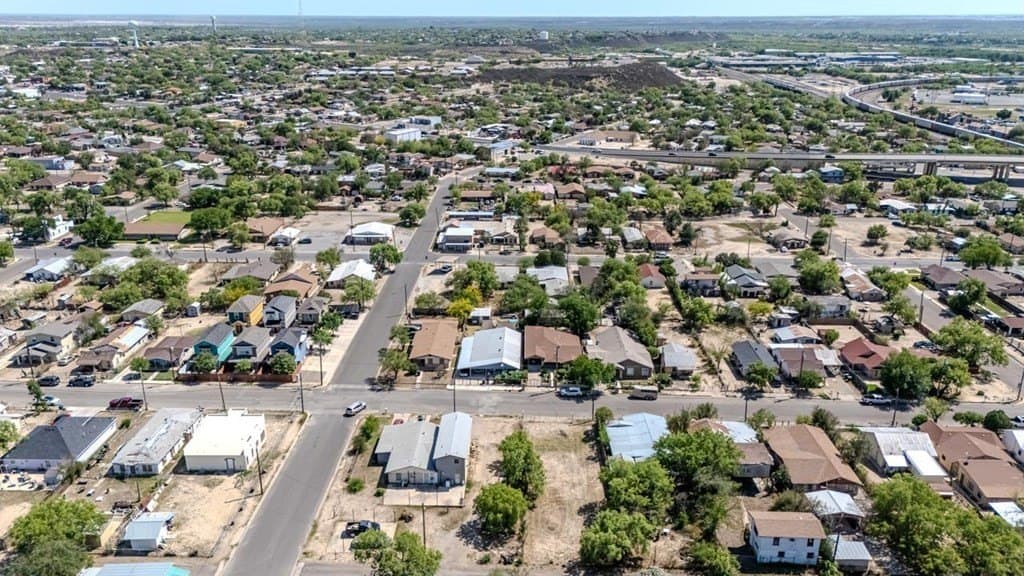 0.16 acres in Maverick County - photo 12