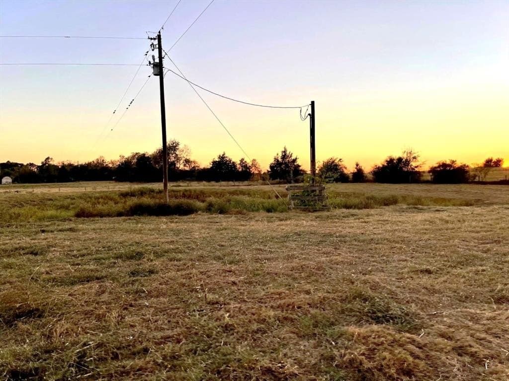 5.21 acres in Austin County - photo 4