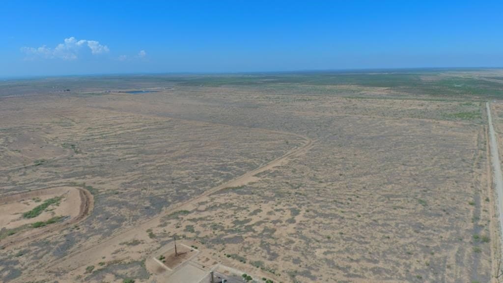 320 acres in Reeves County - photo 5