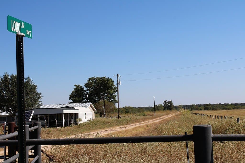 10 acres in Colorado County - photo 15