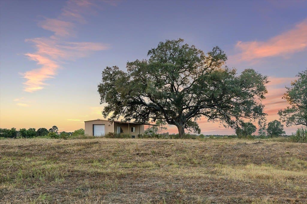 14 acres in Austin County - photo 2