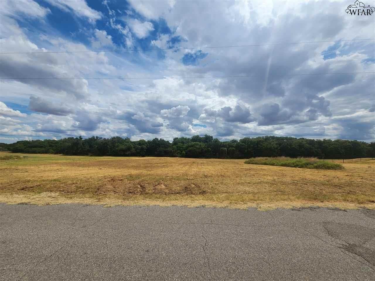 1.46 acres in Wichita County - photo 2
