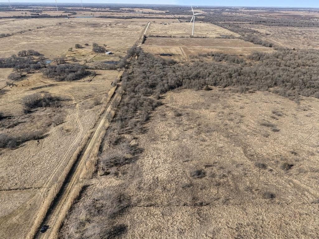 10.01 acres in Hill County - photo 4