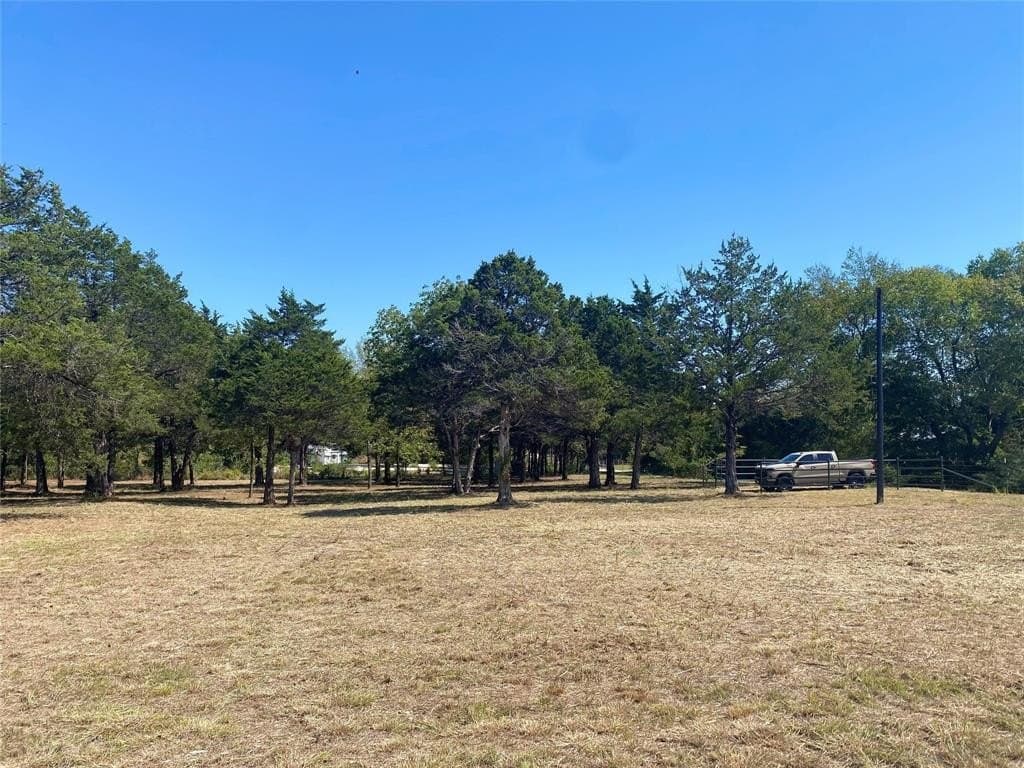 4.05 acres in Grayson County - photo 9