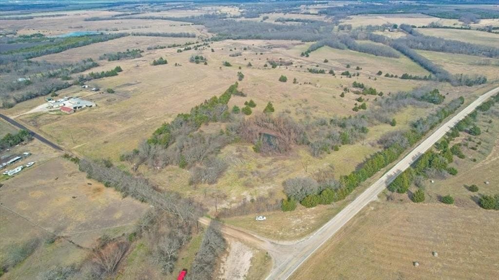 57.5 acres in Lamar County - photo 2