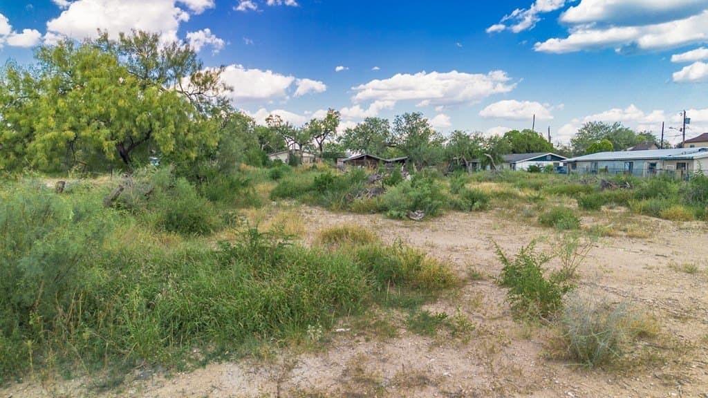 58,370 acres in Maverick County - photo 12