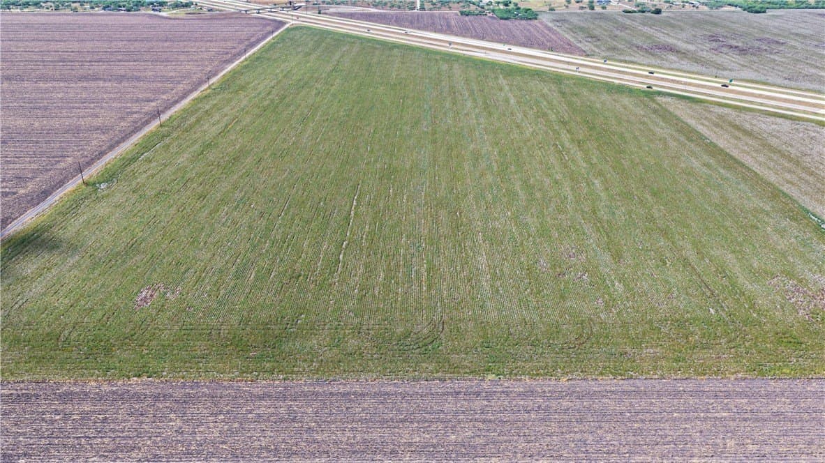 69.85 acres in San Patricio County - photo 4