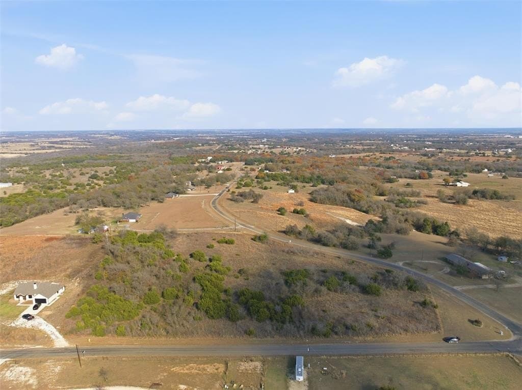 4.65 acres in McLennan County - photo 4