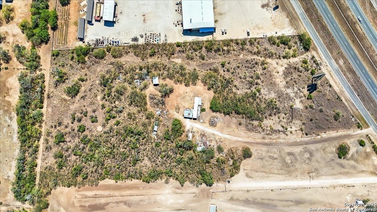 5.95 acres in Atascosa County - photo 4