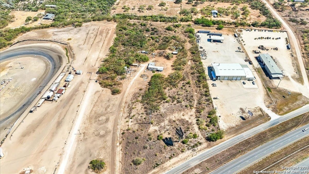 5.95 acres in Atascosa County - photo 6