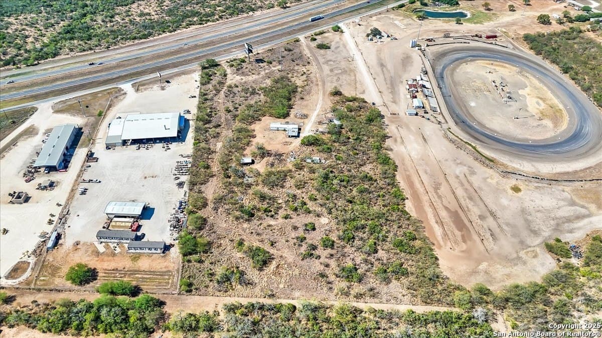 5.95 acres in Atascosa County - photo 2