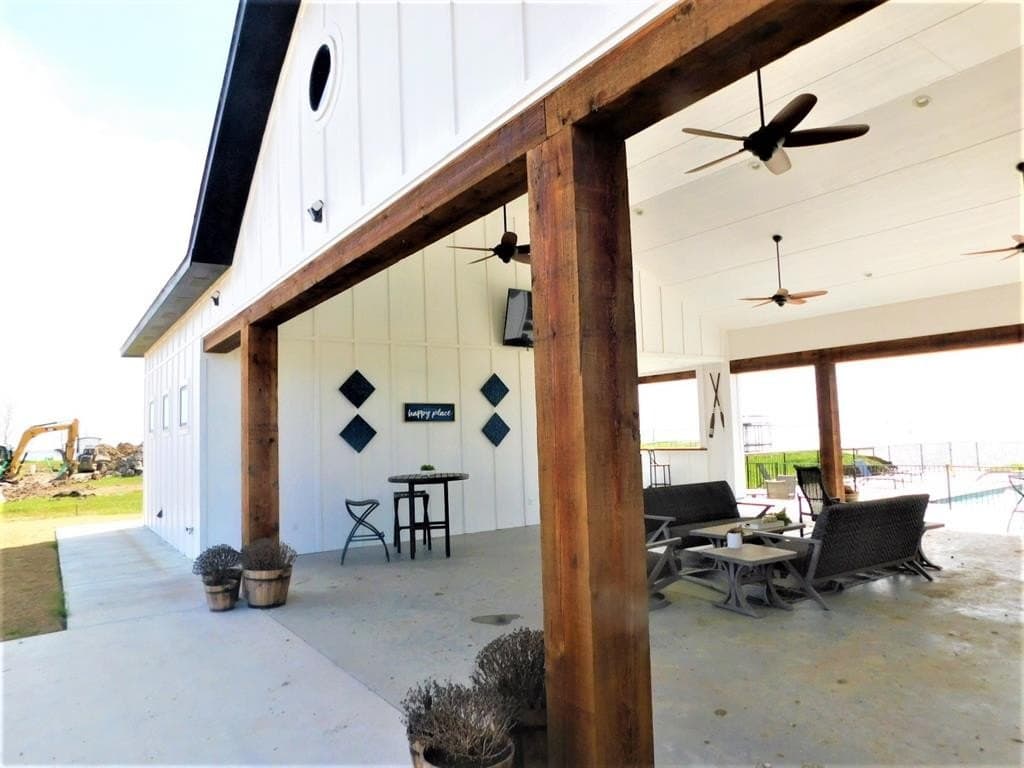 0.09 acres in Navarro County - photo 34