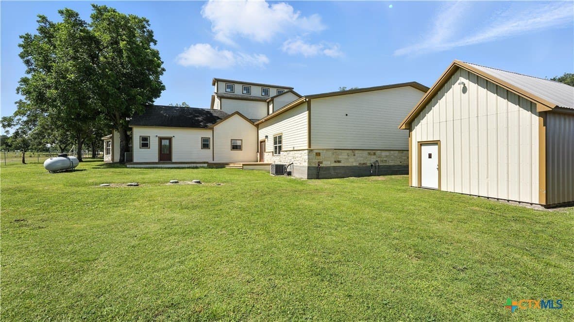 56.89 acres in Lavaca County - photo 37