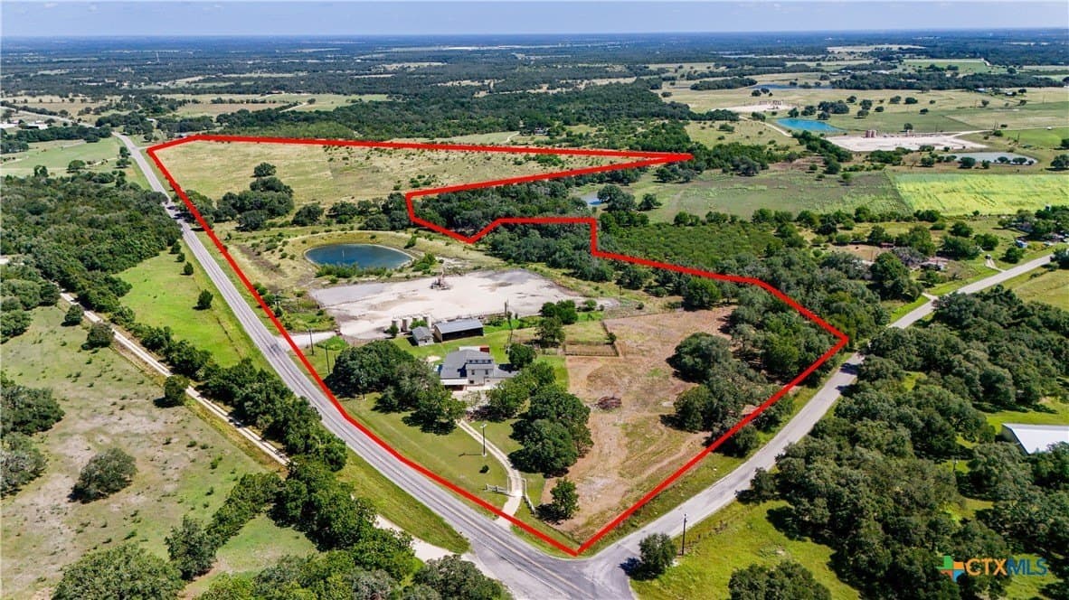 56.89 acres in Lavaca County - photo 2