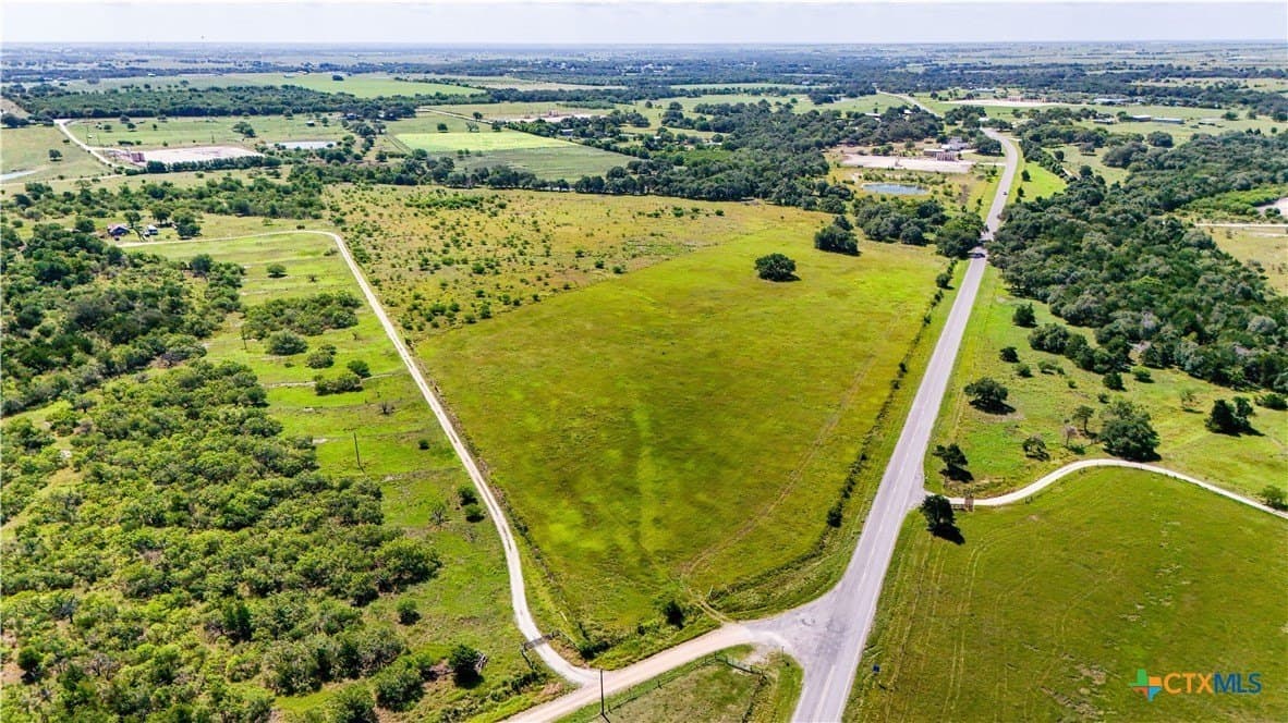 56.89 acres in Lavaca County - photo 8