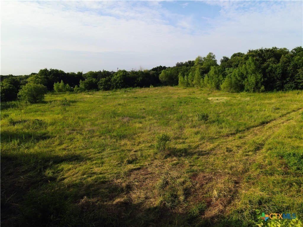 8.51 acres in Travis County - photo 3