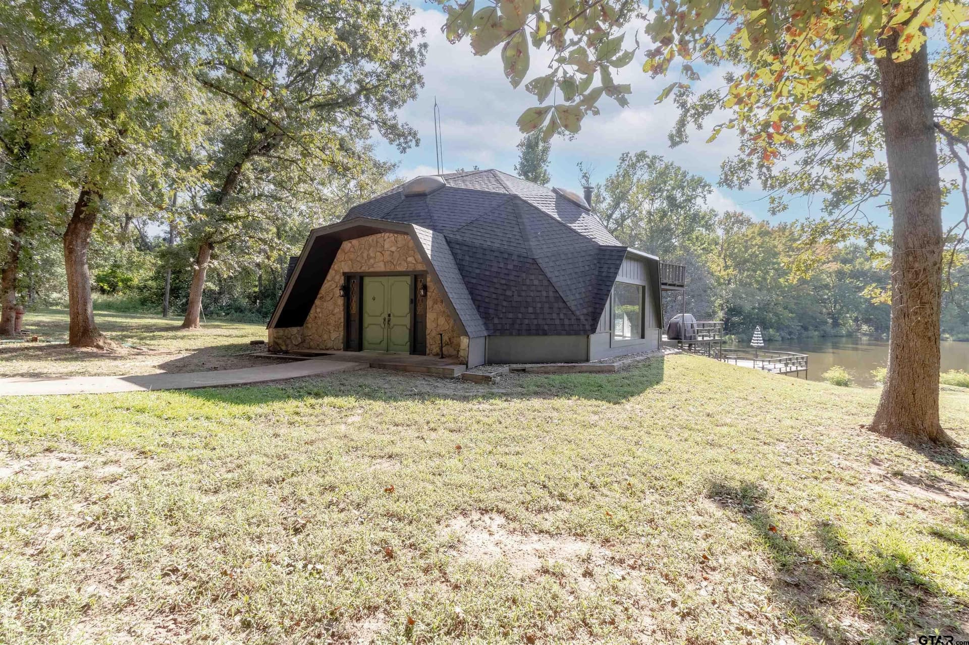 10 acres in Smith County - photo 2