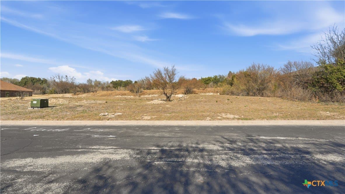 0.23 acres in Guadalupe County - photo 9
