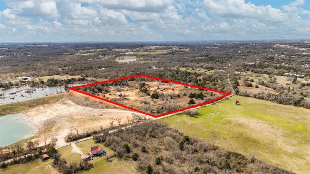16.27 acres in Johnson County - photo 9