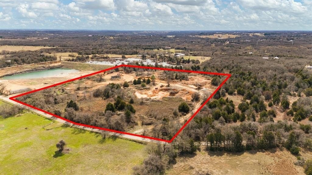 16.27 acres in Johnson County - photo 2