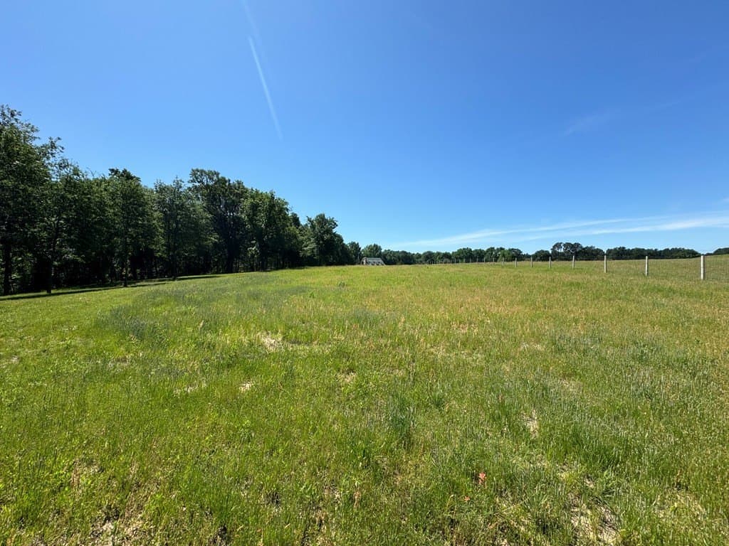 3.24 acres in Henderson County - photo 9
