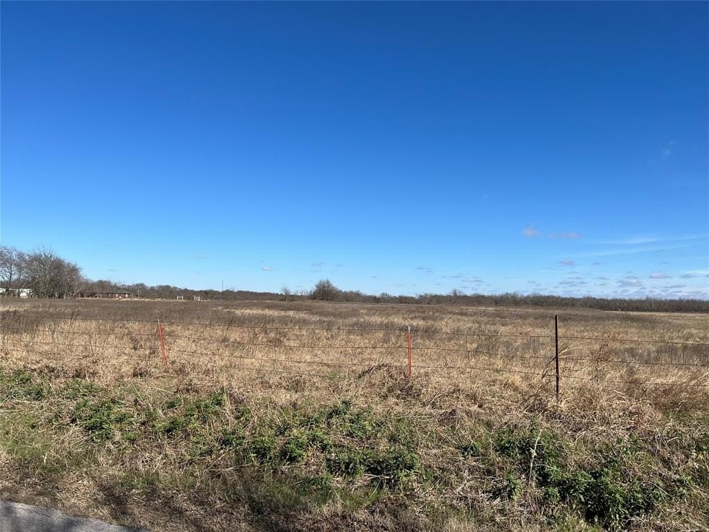 10 acres in Navarro County - photo 17