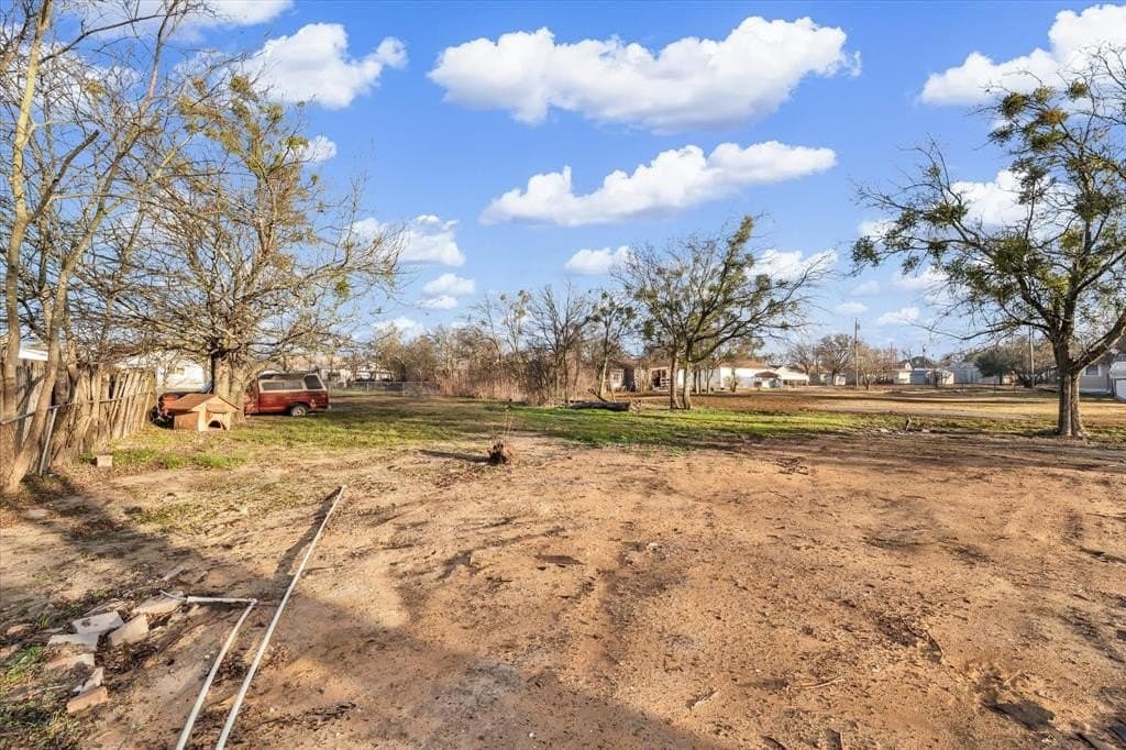 0.17 acres in Hill County - photo 8