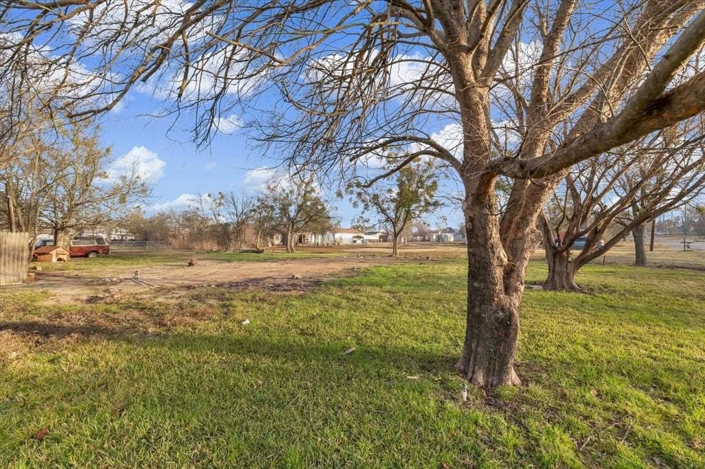 0.17 acres in Hill County - photo 15