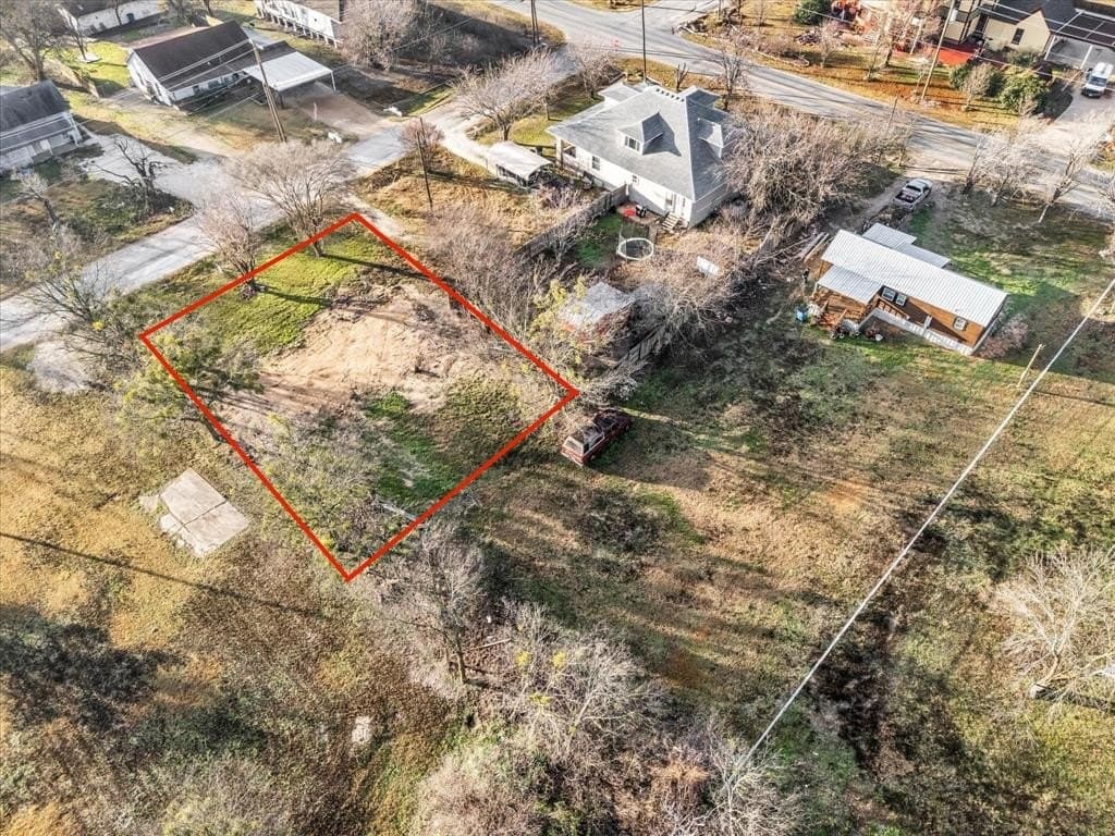 0.17 acres in Hill County - photo 17