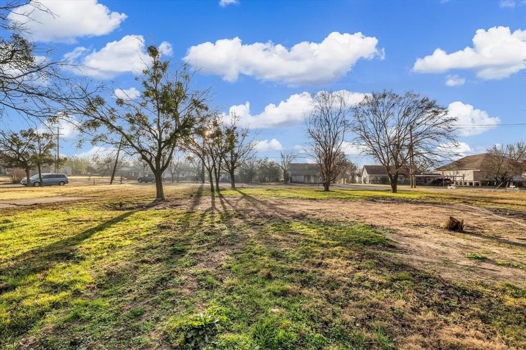 0.17 acres in Hill County - photo 12