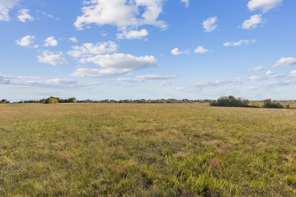 32.58 acres in Cooke County - photo 5