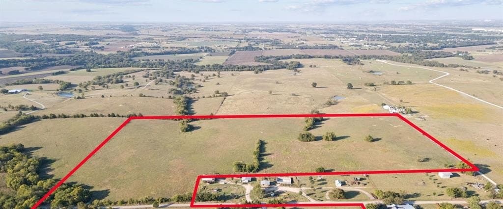 32.58 acres in Cooke County - photo 7