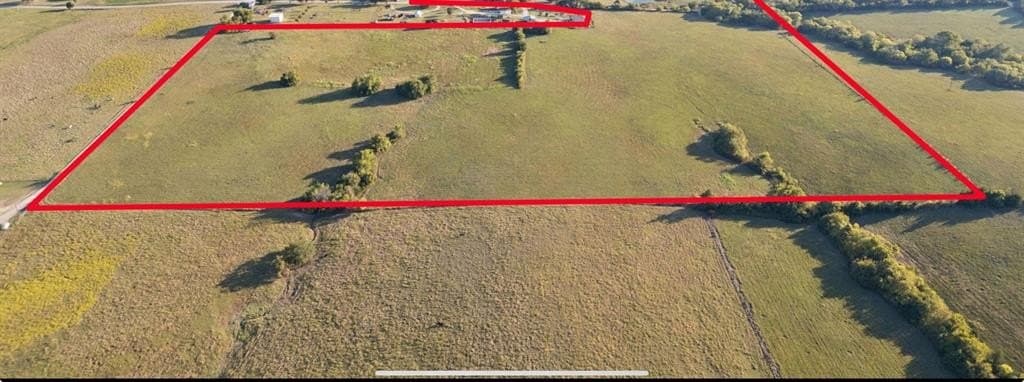 32.58 acres in Cooke County - photo 8