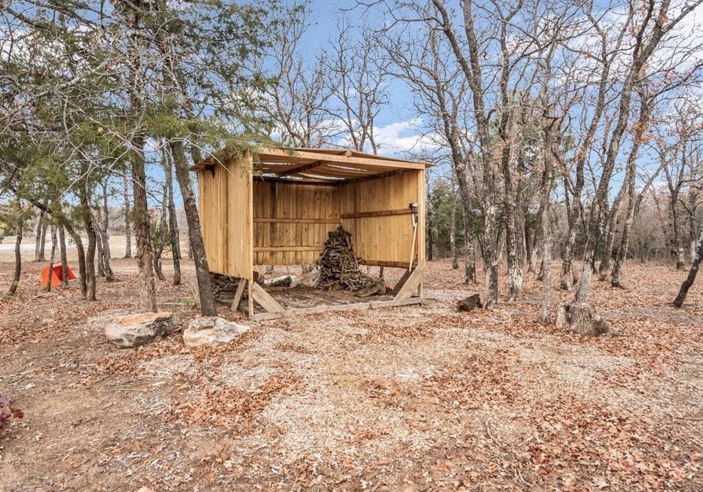 8.57 acres in Montague County - photo 10
